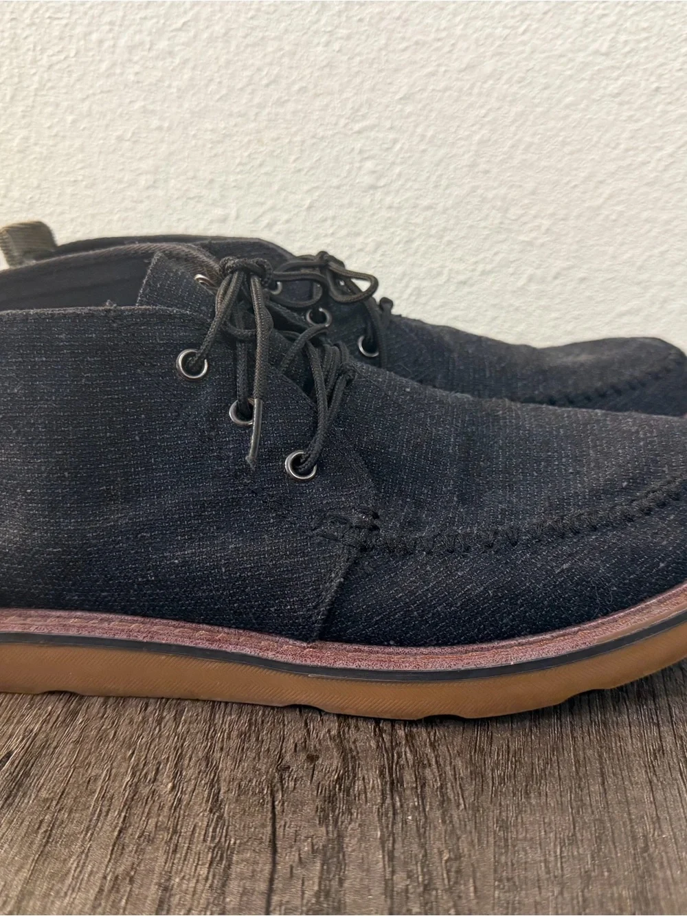 Toms stylish black